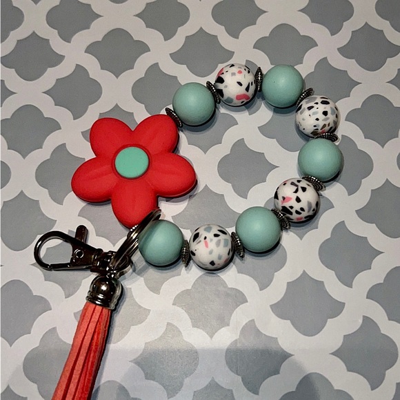 Floral Beaded Wristlet - Picture 1 of 1